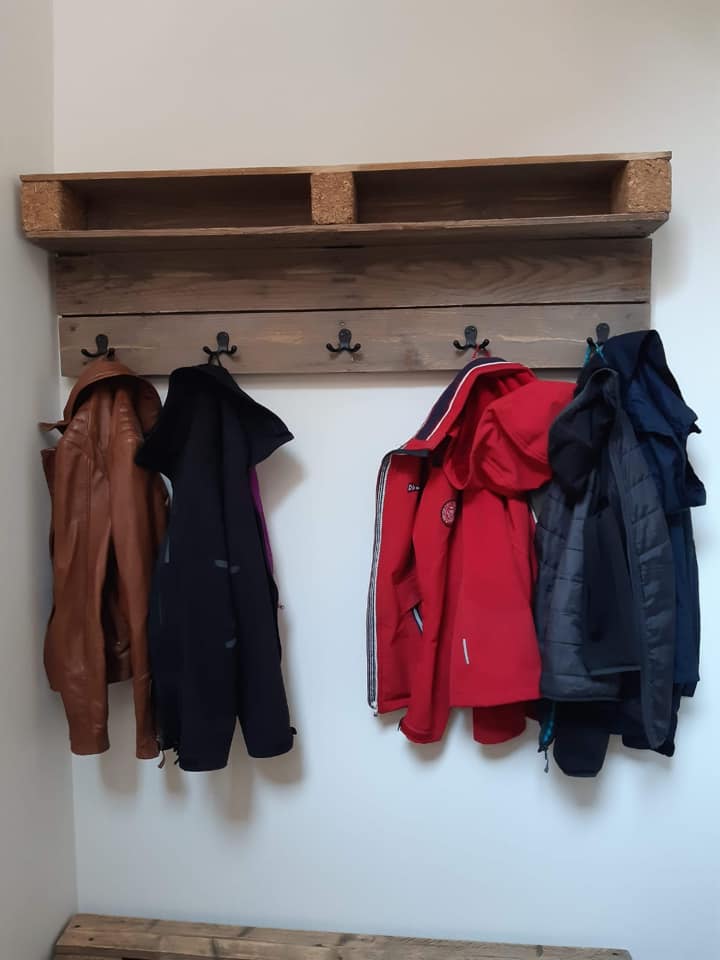 Pallethouten kapstok Zelfgemaakt